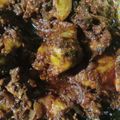 Rafiqua Shama का कुकस्नैप जब उन्होंने चिकन दो प्याज़ा (chicken do pyaza recipe in Hindi) बनाया था।