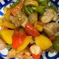 にこふわわ's cooksnap of when they made 鶏もも肉とパプリカ達の甘酢炒め.