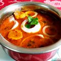 Mrinalini Sinha का कुकस्नैप जब उन्होंने बेसन के गट्टे की सब्जी (Besan ke gatte ki sabzi recipe in Hindi) बनाया था।