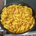 El cooksnap de elvi sanluis cuando hizo 🍝Espirales (fusilli) con gambas🦐 al ajo 🧄 y huevo🥚.