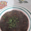 El cooksnap de Laura Caro Madrid cuando hizo Porotos negros guisados 🖤.