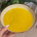 El cooksnap de Marina cuando hizo Crema de calabacín con isla de yogurt griego.