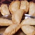 Mrinalini Sinha का कुकस्नैप जब उन्होंने इंस्टेंट गुजिया (instant gujiya recipe in Hindi) बनाया था।