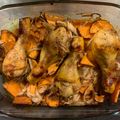 El cooksnap de Anna Florensova cuando hizo Muslos de pollo en adobo al horno con cama de batata y cebolla.