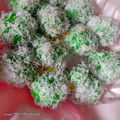 Cooksnap dari Heraa untuk resep Kelepon Tepung Ketan Isi Gula Merah