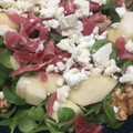 El cooksnap de Noelia cuando hizo Ensalada rúcula, pera, jamón y queso.