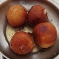 Rekha Vora's cooksnap of when they made ગુલાબ જાંબુ (Gulab Jamun Recipe In Gujarati).