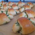 Herczedi Cooksnap-ja, amikor elkészítette a(z) Medvehagymás-mascarponés kiflik receptet.