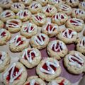 Cooksnap dari arie dewi untuk resep Strawberry Finger Print Cookies