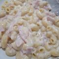 El cooksnap de Andre Ortega cuando hizo 🍝 Farfalle caseros con salsa bechamel de jamón y oliva 🍝 - 🍝 Fideos moñitos caseros con semolín🍝.