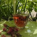 کوک اسنپ میس معصوم بعد از امتحان کردن دمنوش چای کوهی.