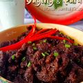 Cooksnap Aznie Khasri semasa beliau membuat Daging & Paru Masak Sambal Kicap Mak Misah.