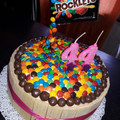 El cooksnap de Bryanna♡Aitana cuando hizo Torta ricas golosinas cumpleaños.