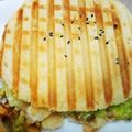 صورة من الطباخة الصغيرة😻، شاركها بعد تجربة وصفة بانيني ولا اروع 😍😋