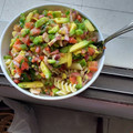 El cooksnap de María Alejandra Pérez Villalba cuando hizo Ensalada de pasta con salpicón y aguacate.