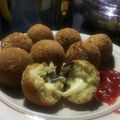 Cooksnap dari Ery untuk resep 325. Bola-bola Singkong-Jamur-Keju