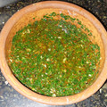El cooksnap de Carlos Gutierrez cuando hizo Chimichurri para pollo a la parrilla.