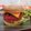 El cooksnap de Iryna Burlutskaya cuando hizo Hamburguesas de judía y remolacha con cebolla caramelizada para niños.