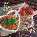 il persaki quando ha preparato Pesto di pomodori secchi