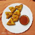 Komal Dattani का कुकस्नैप जब उन्होंने आलू के समोसे (aloo ke samose recipe in Hindi) बनाया था।