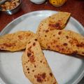 pinky makhija का कुकस्नैप जब उन्होंने लौकी का थेपला (Lauki ka thepla recipe in hindi) बनाया था।