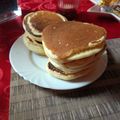 Cooksnap Alutka z czasów, kiedy przygotował Pancakes na mleku.