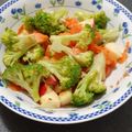 il Rosa Golino quando ha preparato Insalata di carote, broccoli e mela con le noci