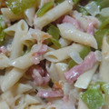 El cooksnap de BellaSimmer cuando hizo Macarrones integrales con pimiento verde, bacon y 4 quesos.
