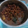 vrida का कुकस्नैप जब उन्होंने काले चने की सब्जी (kale chane ki sabzi recipe in Hindi) बनाया था।