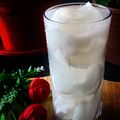 Cooksnap Q'leenalee's Kitchen semasa beliau membuat Air Kelapa Fresh.