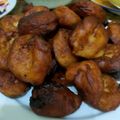 Cooksnap Zleq Kha semasa beliau membuat Cokodok pisang.