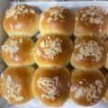 รูป Cooksnap ของ Janyaporn Pinitwong เมื่อเขาทำ ขนมปังแพ อัลมอนด์ (มังฯ ไข่)