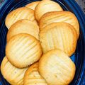 Nicole LuvMe's cooksnap of when they made Lunchroom Butter Cookies.