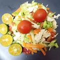 Cooksnap Rose Nani Nizah Nayan semasa beliau membuat Menu Diet: Kerabu Ayam Tomato.