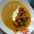 Cooksnap Izzy z czasów, kiedy przygotował Zupa krem z dyni - wersja orientalna.