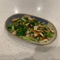 Hsieh Apple 的 蘑菇豆干炒芹菜 cooksnap