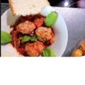 Christina Hoos's cooksnap of when they made Einfache italienische Hackbällchen in Tomatensauce.