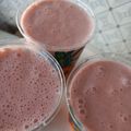 @Om Ziyad_Kitchen 's cooksnap of when they made Strawberry smoothie.