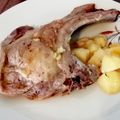 Cooksnap από Lydia Chrys στη συνταγή Χοιρινές μπριζόλες λεμονάτες στη χύτρα με πατάτες