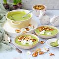 Isabella's cooksnap of when they made Brokkoli-Erbsen-Suppe mit Kokosmilch.