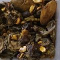 Juhi akhtar का कुकस्नैप जब उन्होंने करेले की सब्जी (Karele ki sabzi recipe in hindi) बनाया था।