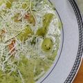 Cooksnap από Christie Alopix στη συνταγή Σούπα μπρόκολο - πατάτα - τυρί