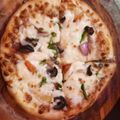 Khushbu Dk Gautam का कुकस्नैप जब उन्होंने कैप्सिकम पिज़्ज़ा (capsicum pizza recipe in Hindi) बनाया था।