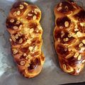 Cooksnap από Lacta στη συνταγή Τσουρέκια χωρίς ζύμωμα