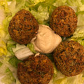 El cooksnap de Dos Rombos en la Cocina cuando hizo Falafel con salsa de cerveza y tahini.