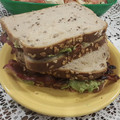 El cooksnap de Marina I. Blanck cuando hizo Sandwich de aguacate con jamón crujiente.