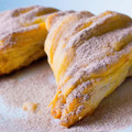 El cooksnap de Mónika Gyurászné cuando hizo Triángulos de hojaldre, crema y manzana.