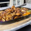 Cooksnap Umy M. Yunus semasa beliau membuat Yee mee sizzling 🇨🇳.