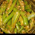 Reetu Amit Sharma का कुकस्नैप जब उन्होंने राई के मिर्च का अचार (rai ke mirch ka achar recipe in Hindi) बनाया था।