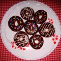 Riya Mukherjee Mishra's cooksnap of when they made ডিমছাড়া চকোলেট ডোনাট(eggless chocolate doughnut recipe in Bengali).